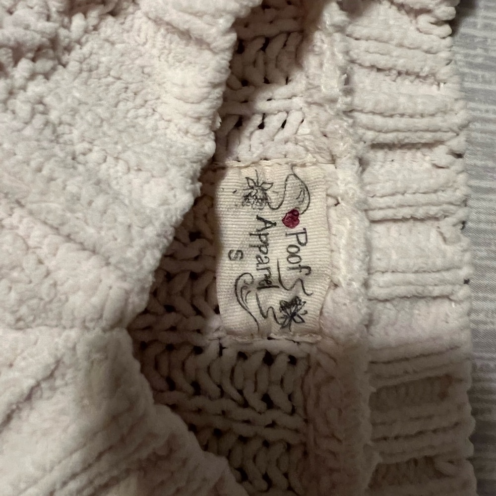 Cropped white sweater size small poof apparel